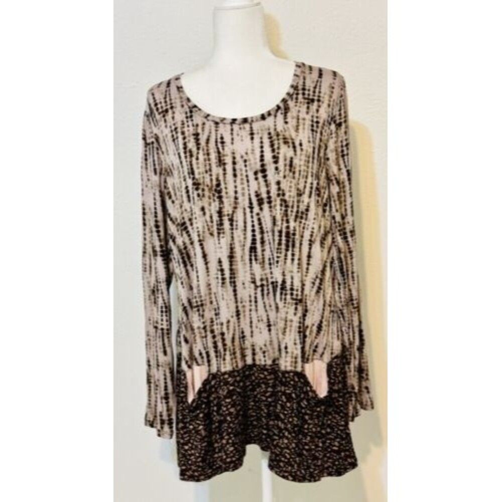 LOGO By Lori Goldstein Women’s Size XL  Animal Print Long Sleeve Tunic Pockets